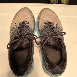 Womens Saucony Shoes